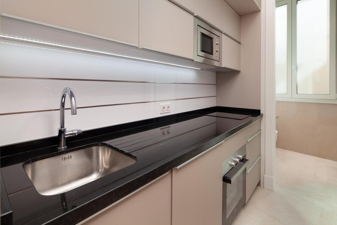 Inmalaga Santos Suites 1 ภายนอก รูปภาพ