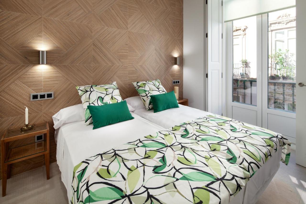 Inmalaga Santos Suites 1 ภายนอก รูปภาพ