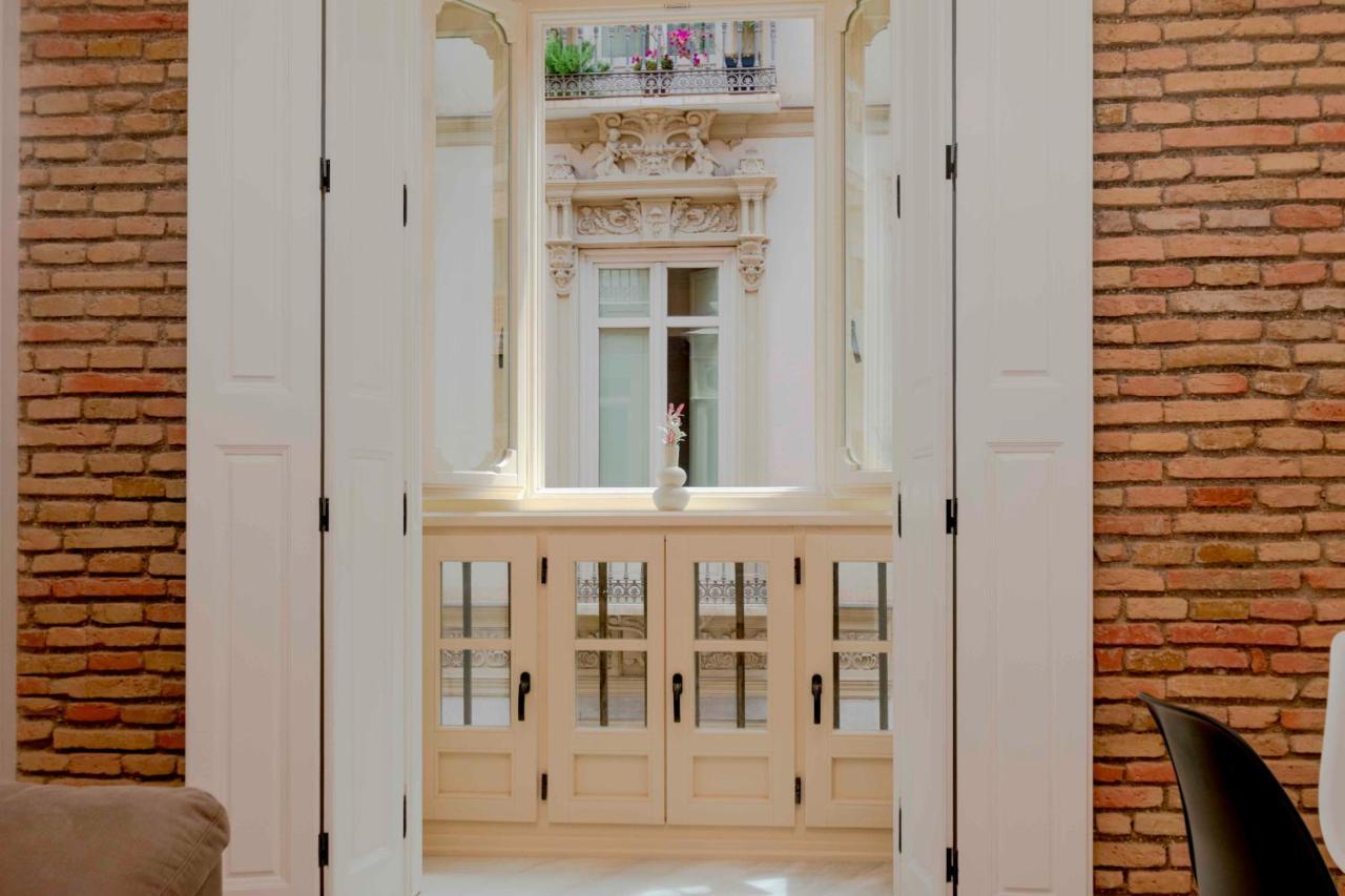 Inmalaga Santos Suites 1 ภายนอก รูปภาพ